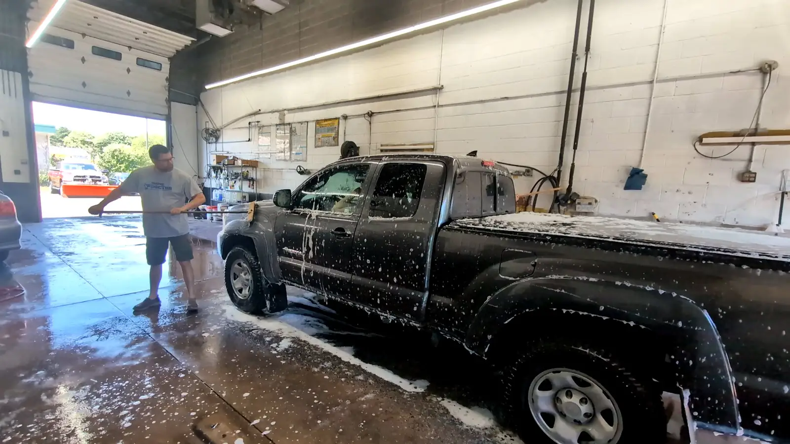 Full Car Detail in Enfield CT